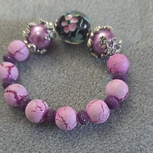 Chic Floral Beaded Bracelet in Purple and Pink